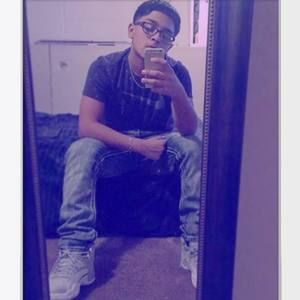 Meet your Posher, Dominic