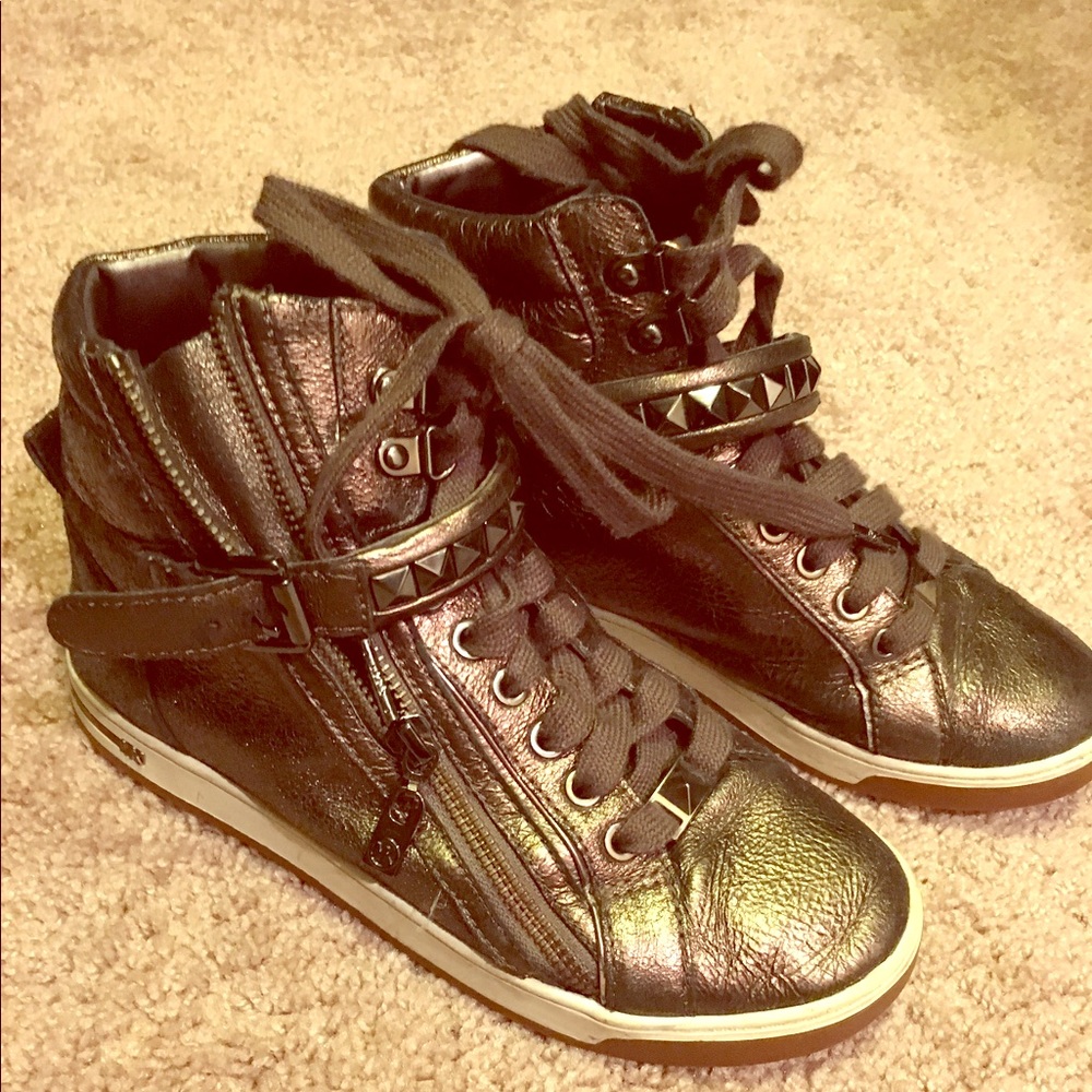 Michael Kors dark silver high ankle sneakers 6 1/2