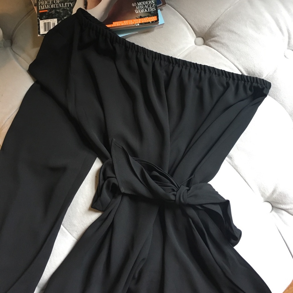 Like New! Ann Taylor belted one shoulder blouse - Picture 2 of 3