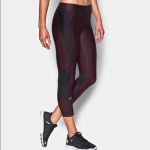 Under Armor HeatGear cropped pants