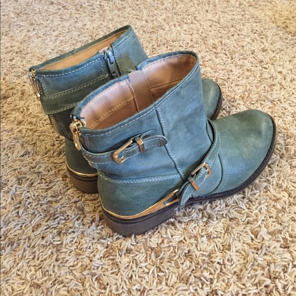 Green leather ankle booties! - Picture 4 of 4