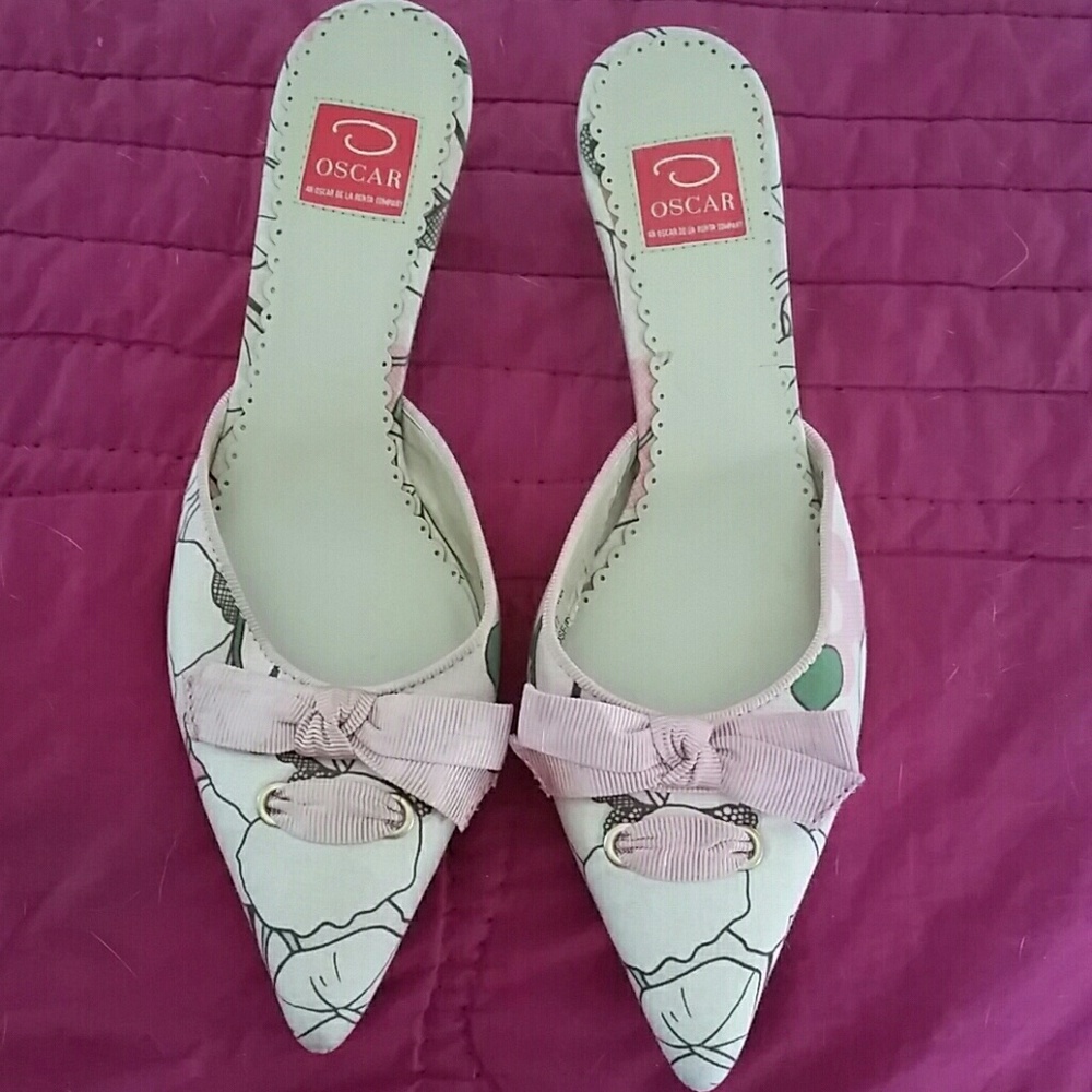 Oscar de la Renta Kitten heel mules