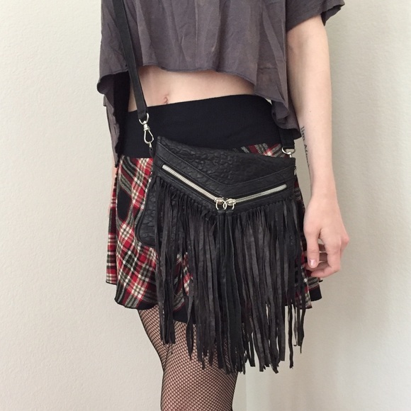TREESJE Fringe Tassel Crossbody Boho Grunge Bag - Picture 2 of 8