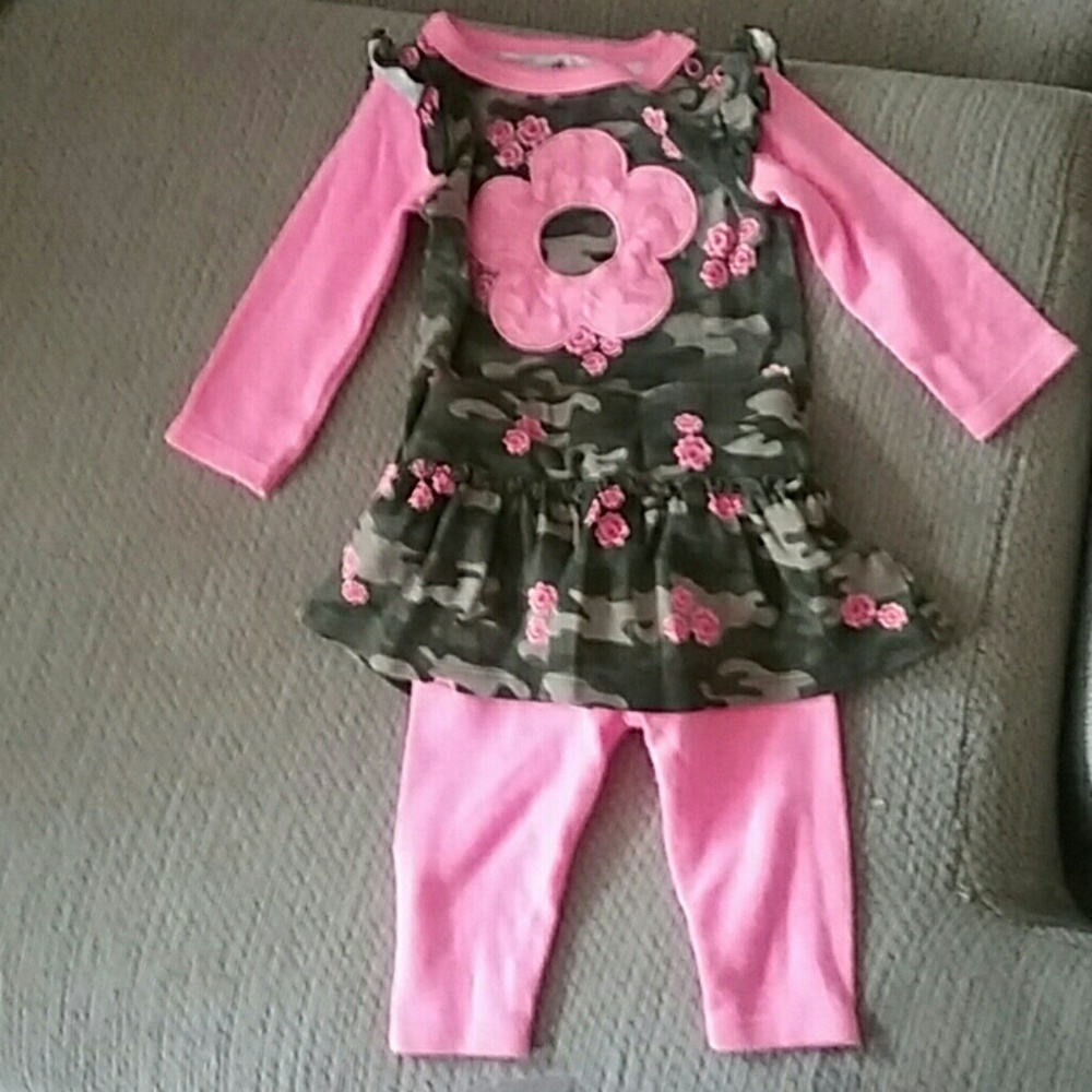 Garanimals size 3-6 months girls pink camo