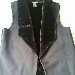 Chelsea and Theodore M BLACK FAUX FUR SUEDE VEST