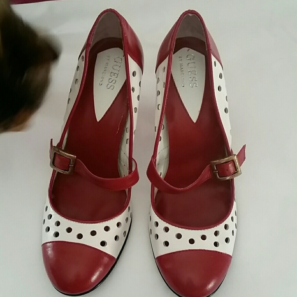 Guess Mary Jane heels