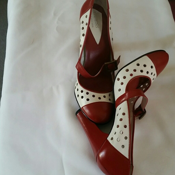 Guess Mary Jane heels - Picture 3 of 4