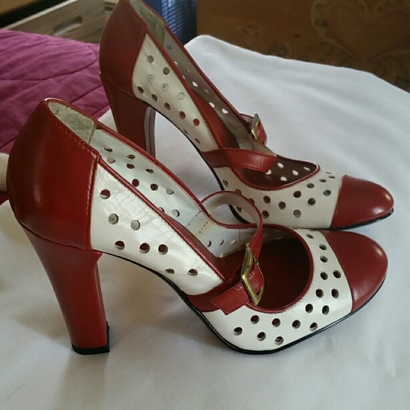 Guess Mary Jane heels - Picture 4 of 4