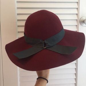 An Eugenia Kim 100% wool hat