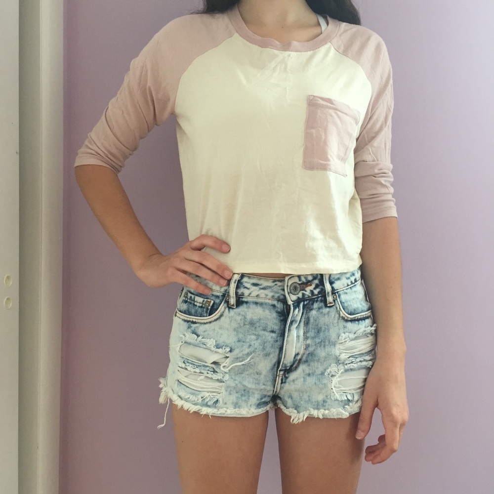 ME TO WE BRAND 3/4 SLEEVE TEE!! SIZE SMALL!