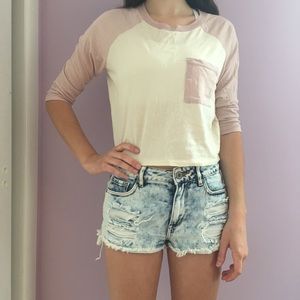 ME TO WE BRAND 3/4 SLEEVE TEE!! SIZE SMALL!