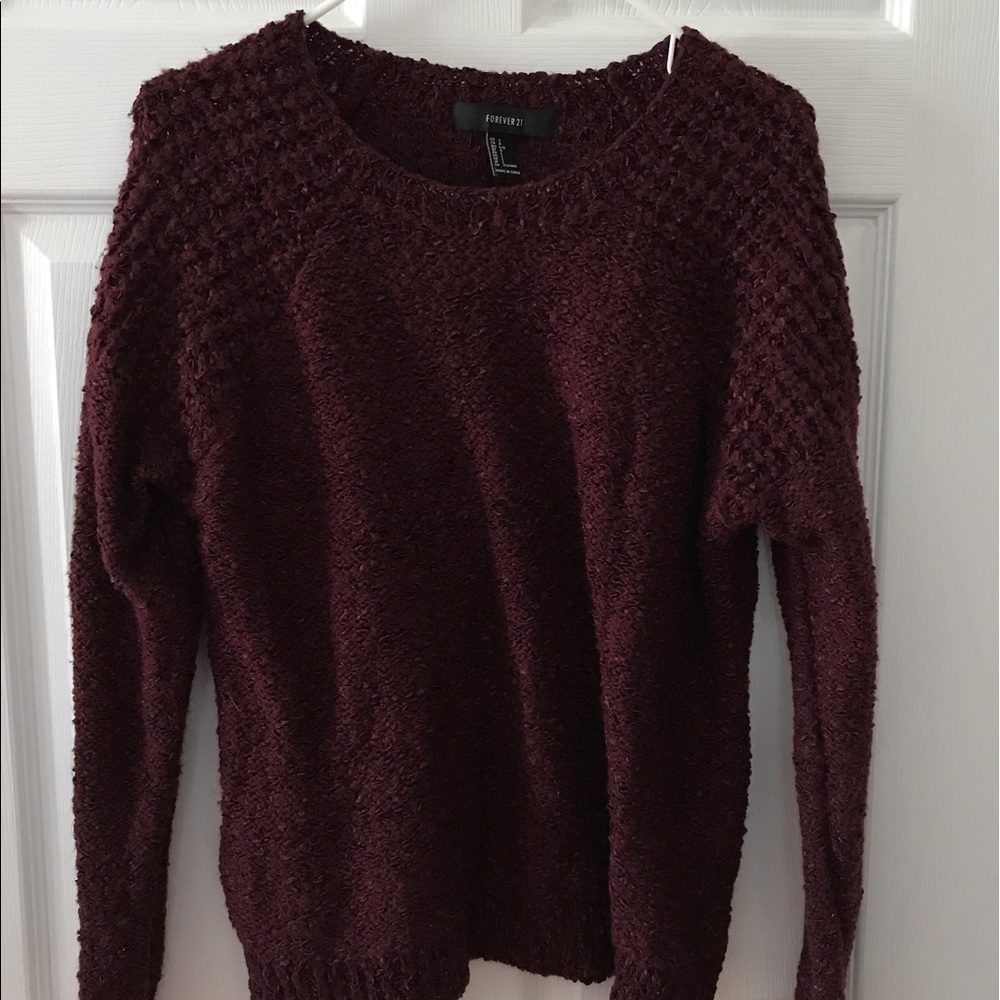 Maroon sweater