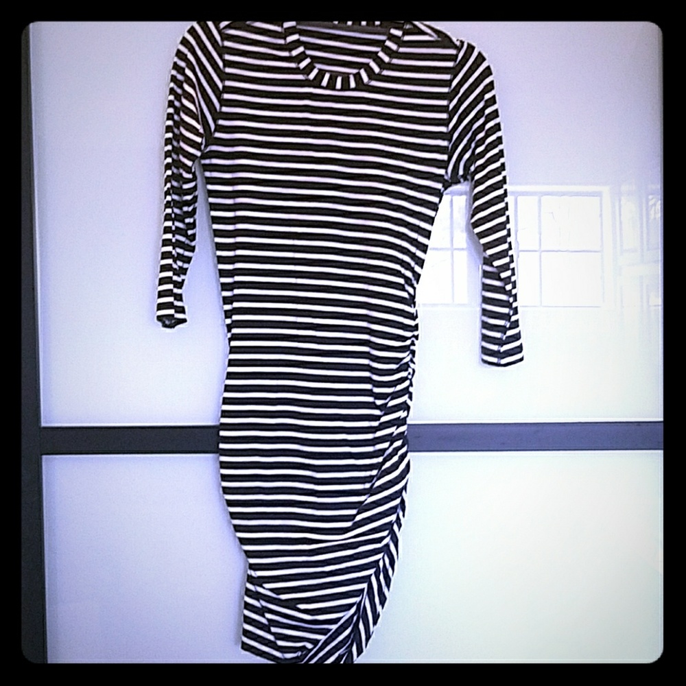 Lululemon lion striped dress