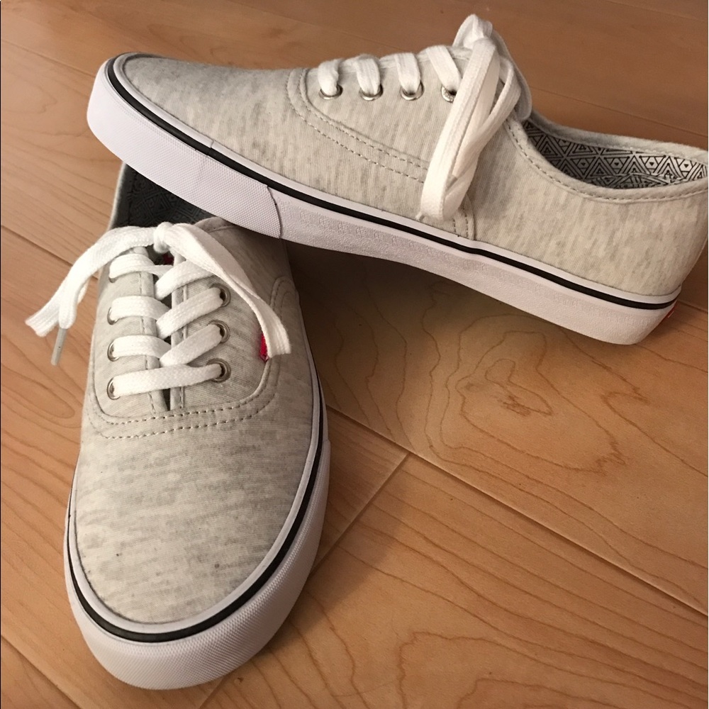 Levi Shoes Size 7