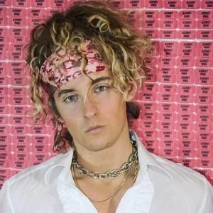 Meet your Posher, Austin