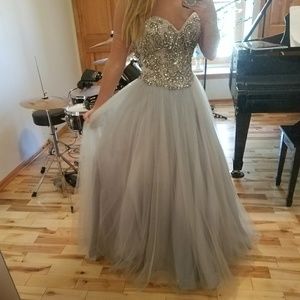Prom dress