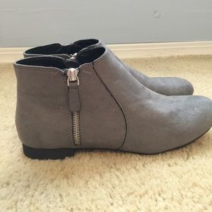 Gray American Eagle Booties