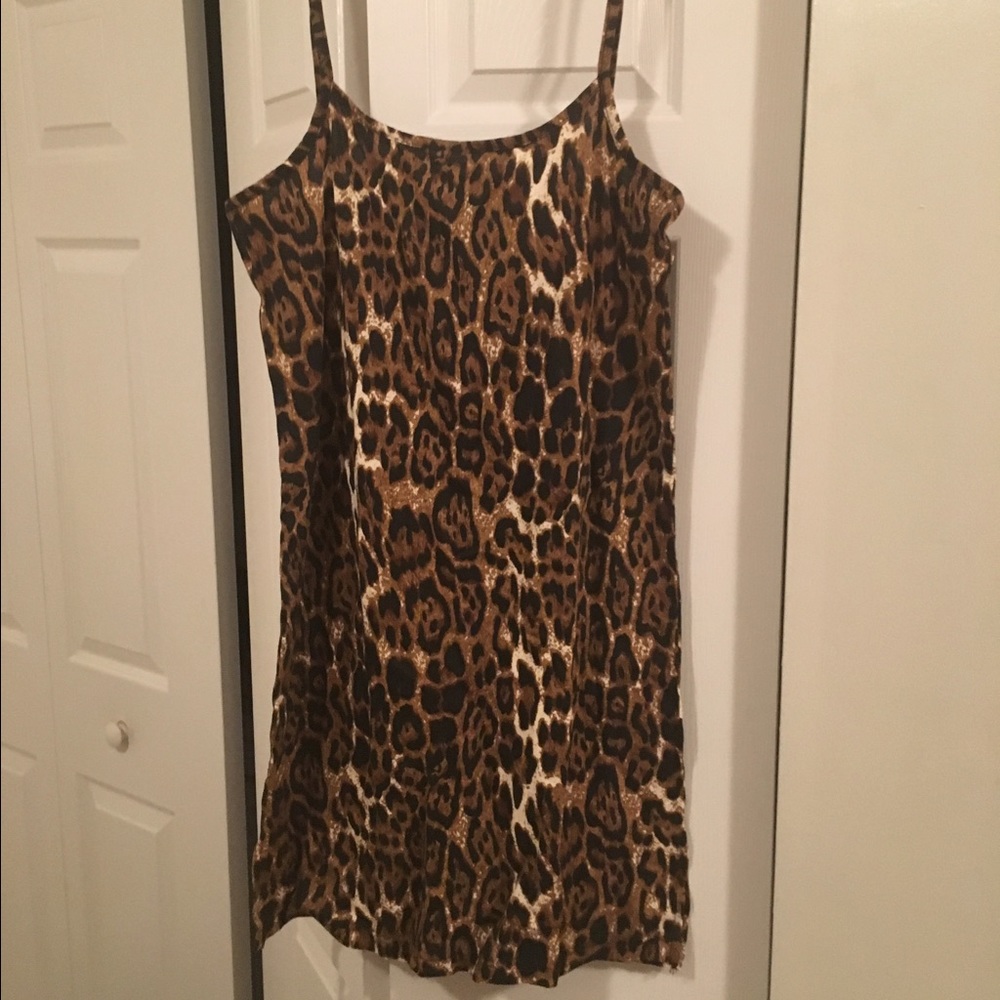 Short leopard cotton dress