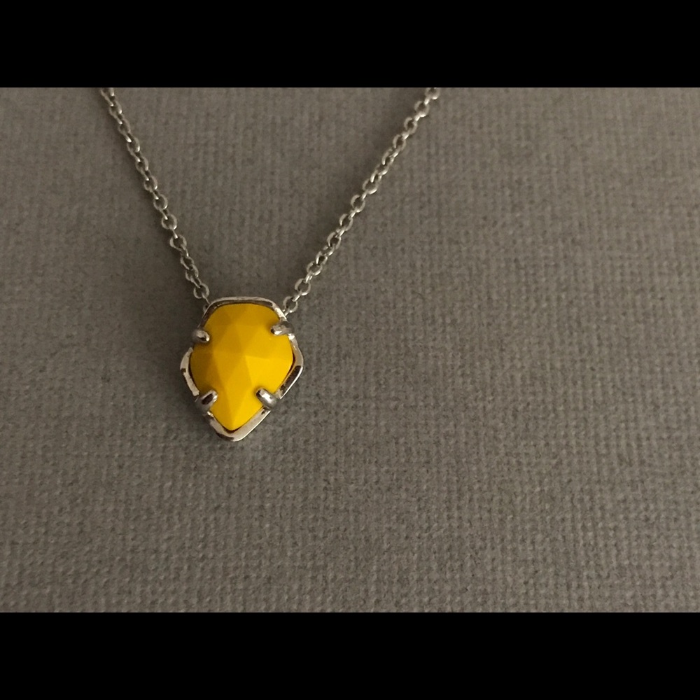 Kendra Scott Necklace