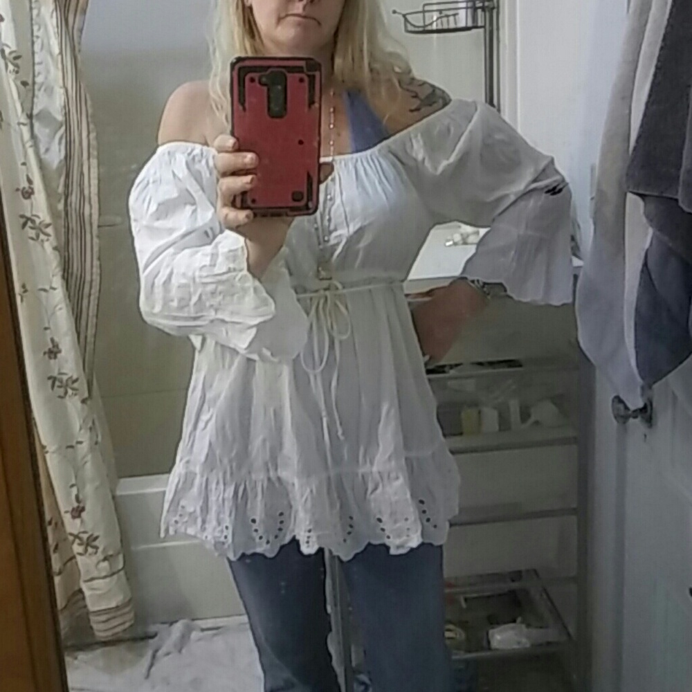Jeanstar on/off the shoulder Top BNWT Juniors L