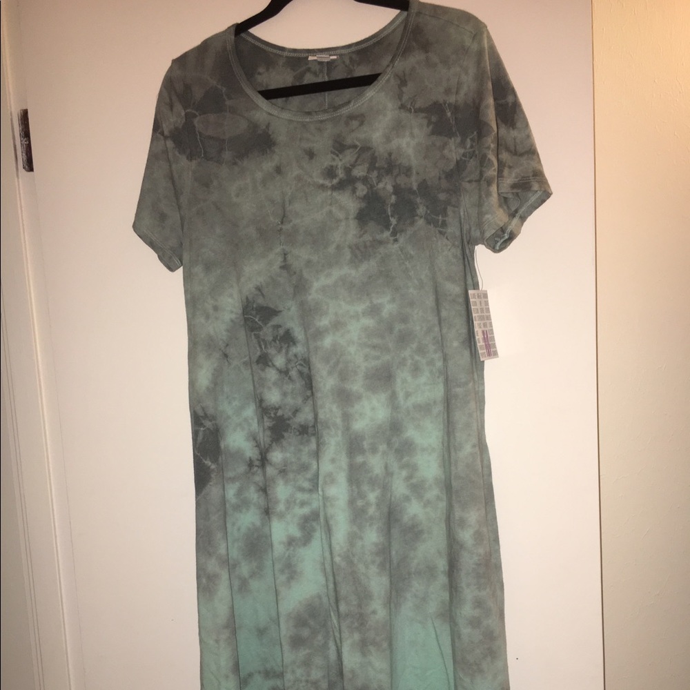 Medium tie dye carly nwt