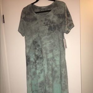 Medium tie dye carly nwt