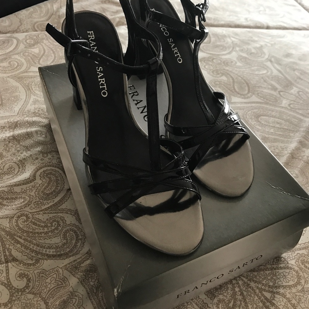 Black size 8.5 BRAND NEW black sandals