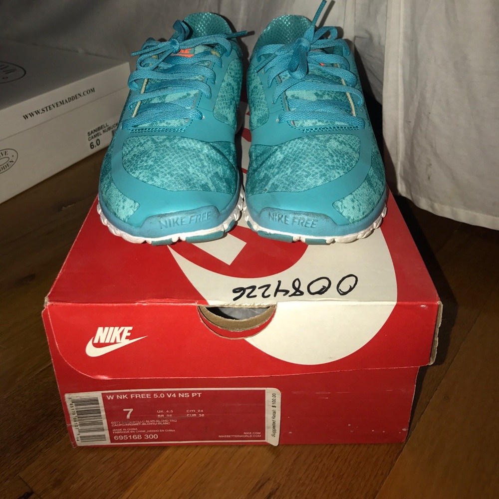 Women's Nike free 5.0 V4