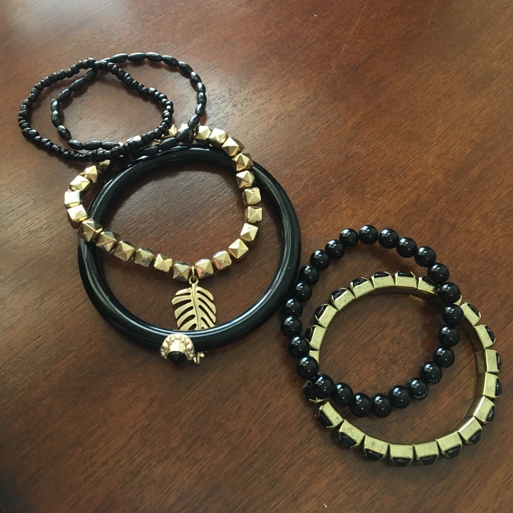 Bracelet bundle! (black)