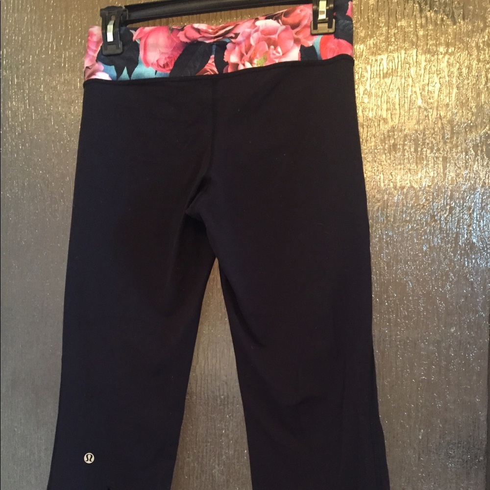 Lululemon cropped pants New without tags