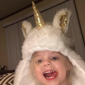 Meet your Posher, Shelly