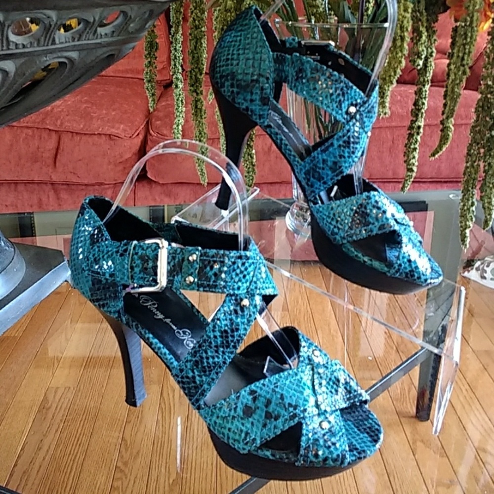 Penny Loves Kenny Platform Heels