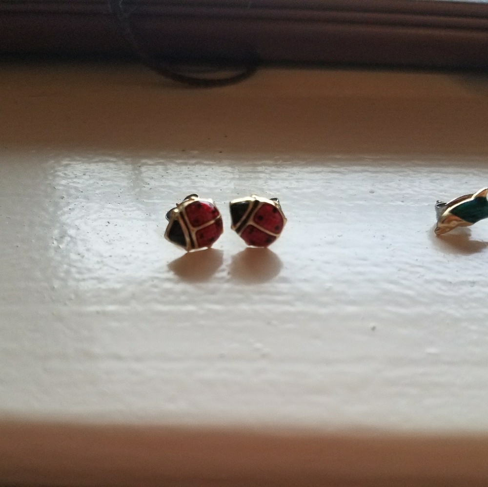 10kt gold earrings