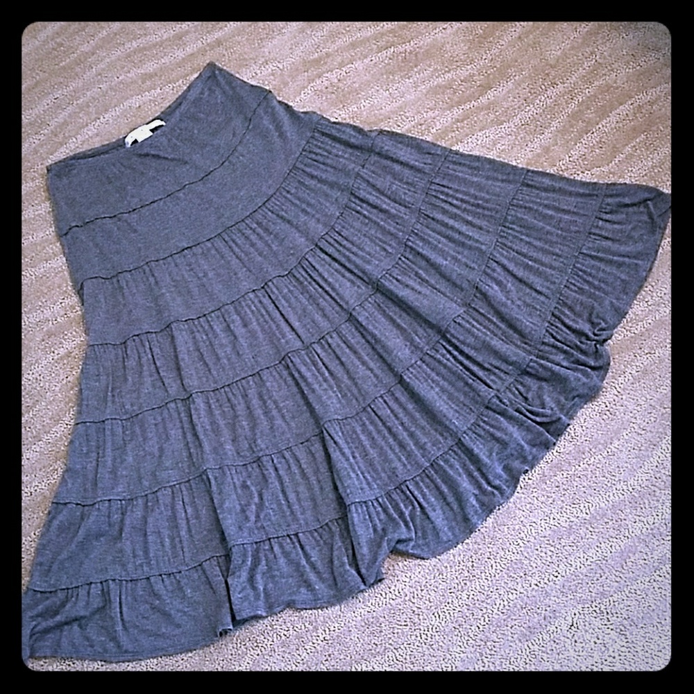 Donated 1/5 - Max Studio Gray Skirt Size Small