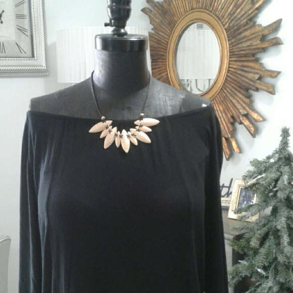 Blouse - Picture 2 of 5