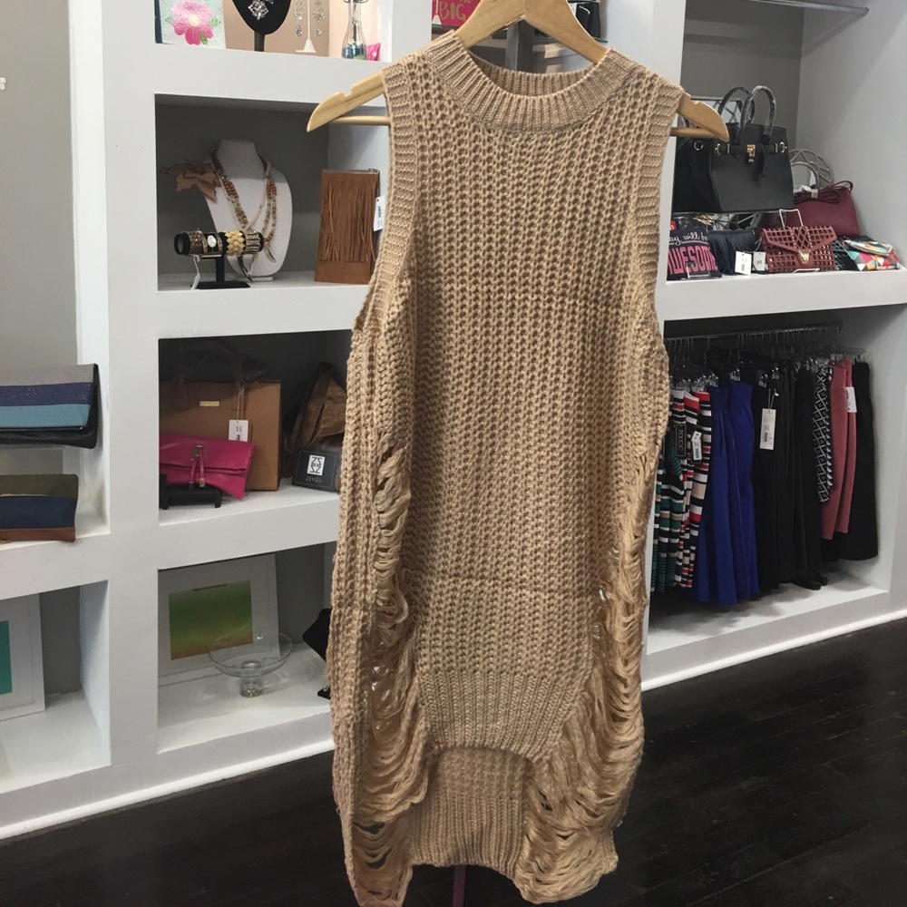 Frayed Sleeveless Top - Khaki