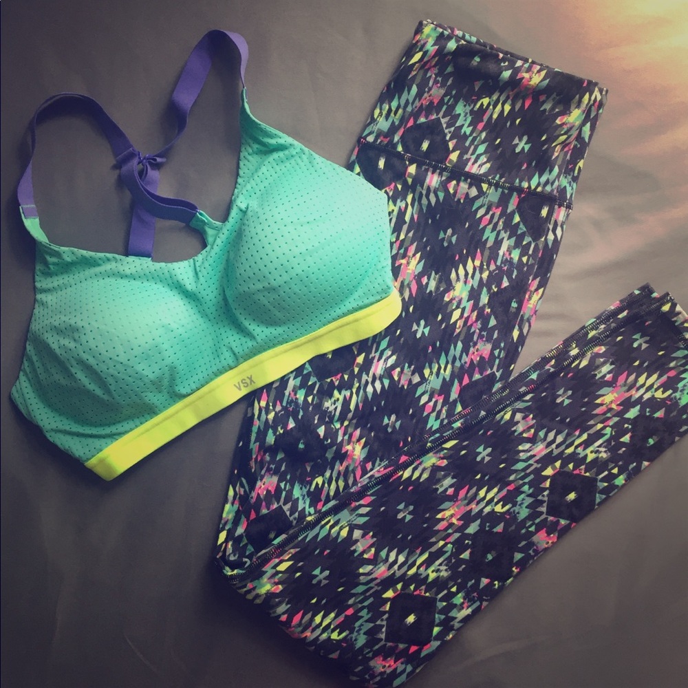 Victoria's Secret knockout yoga pants