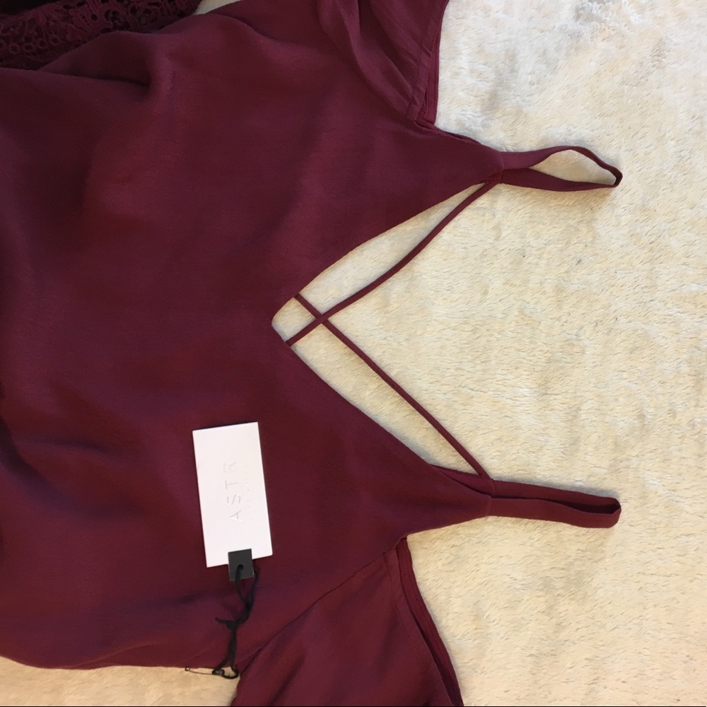 ‼️HP‼️Cute burgundy off shoulder boho 👗 - Picture 3 of 3