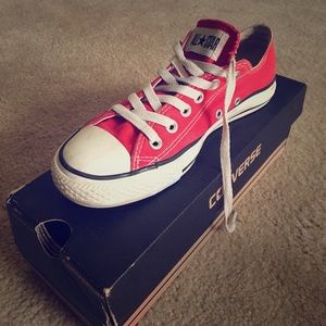 Red converse