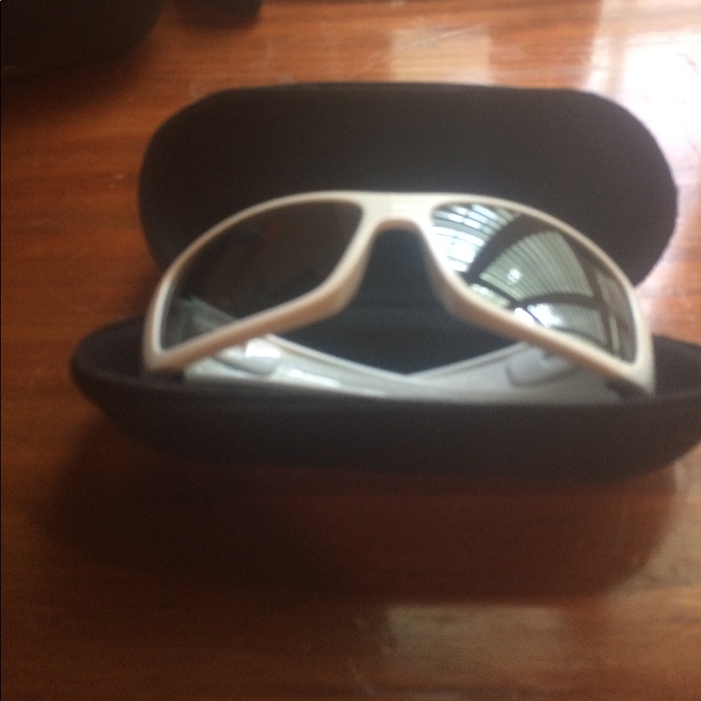 Oakley Hijinx