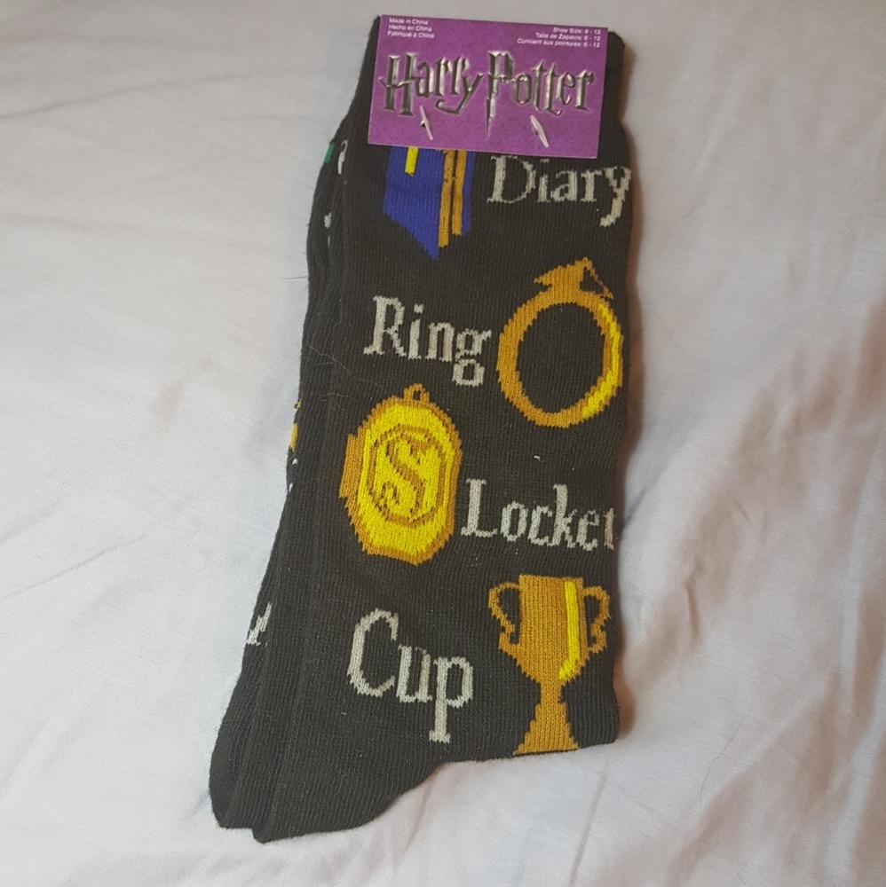 ❤️Harry Potter socks loot crate exclusive NWT