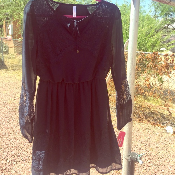 NWT Navy Lace Dress - Picture 1 of 4