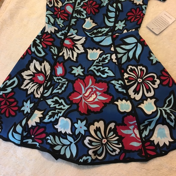 ๐HP๐Cute floral dress/romper ๐size XS - Picture 3 of 4