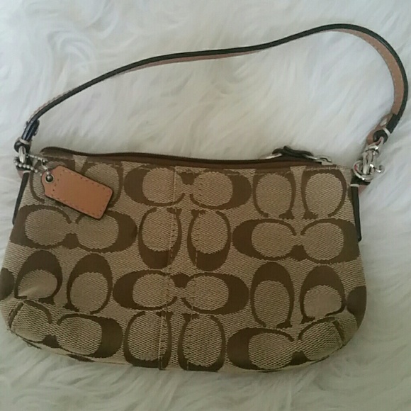 Coach signature wristlet - Picture 2 of 5