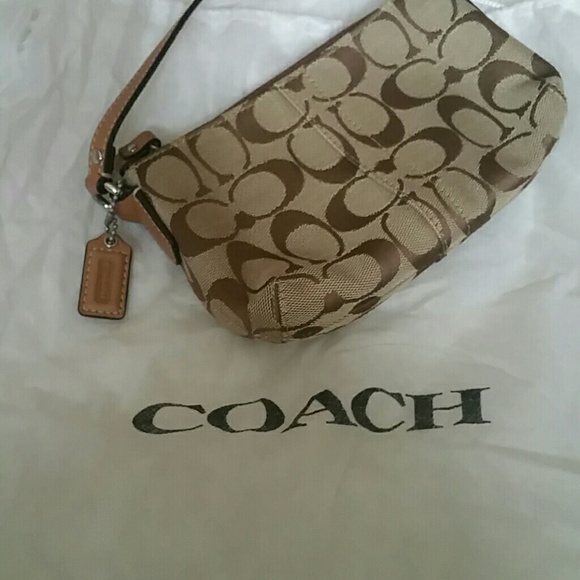 Coach signature wristlet - Picture 5 of 5
