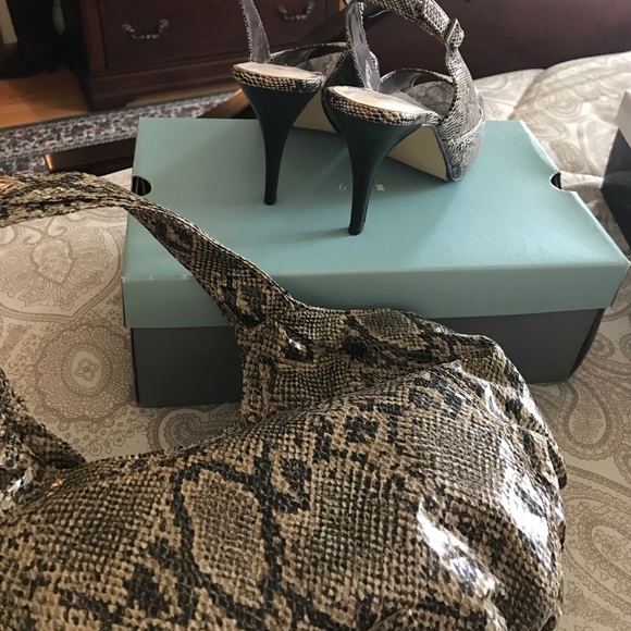 Combo pack heels and bag - Picture 3 of 4