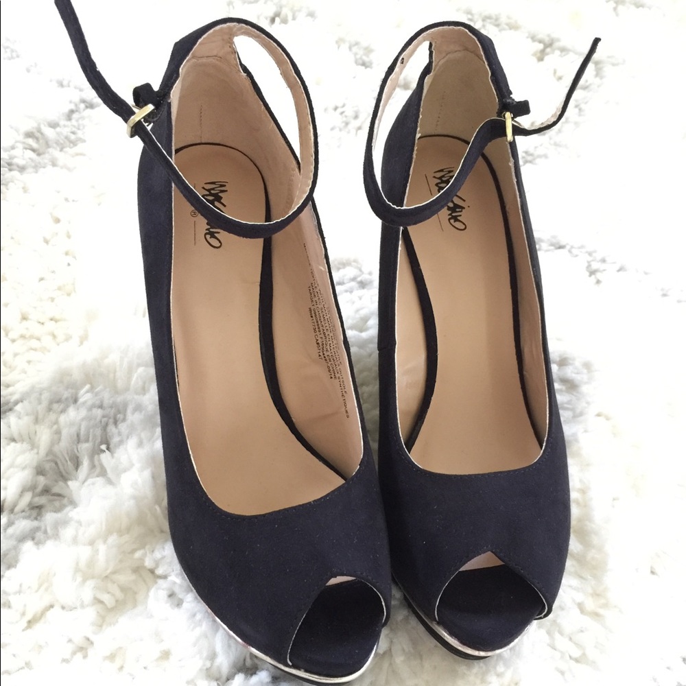 Brand New Mossimo Wedges 💕