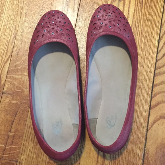 Easy Spirit Shoes - Red Flats