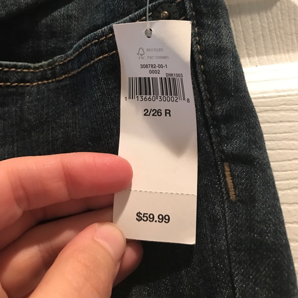 NWT GAP boyfriend jeans - Picture 4 of 4