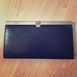 Black Clutch